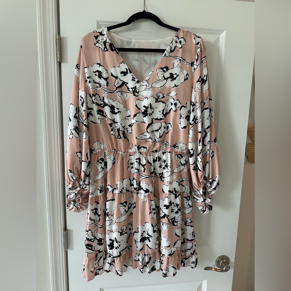 Blush Pink Floral V-Neck Tiered Dress